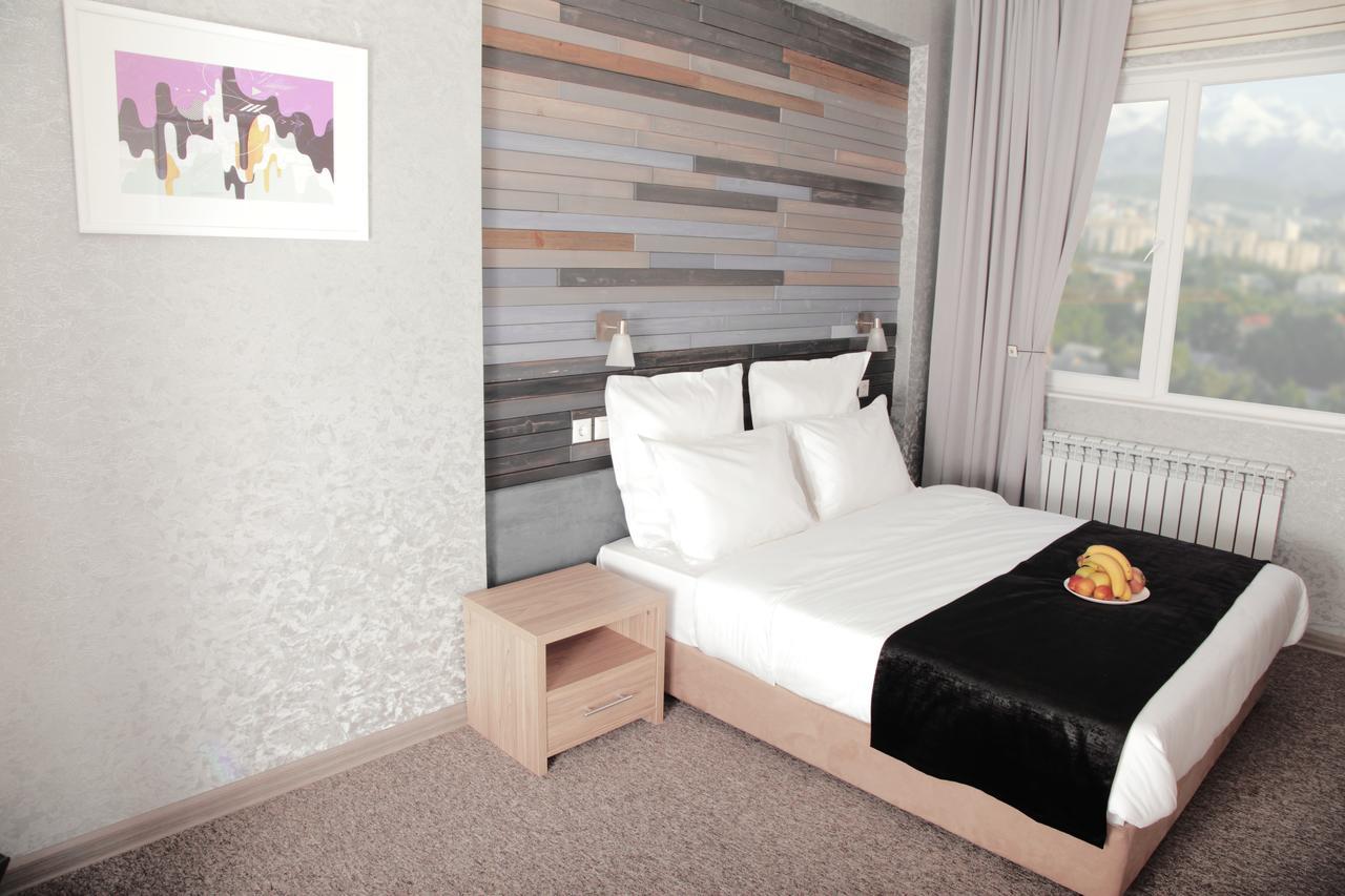 Small Hotel Biszkek Zewnętrze zdjęcie