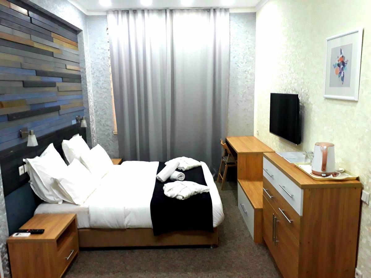 Small Hotel Biszkek Zewnętrze zdjęcie